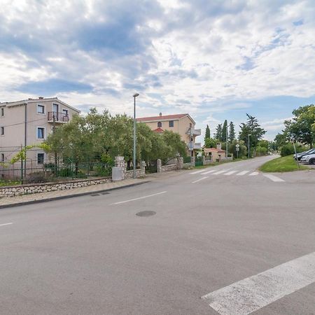 Apartments Bepina Биоград на Мору Екстериор снимка