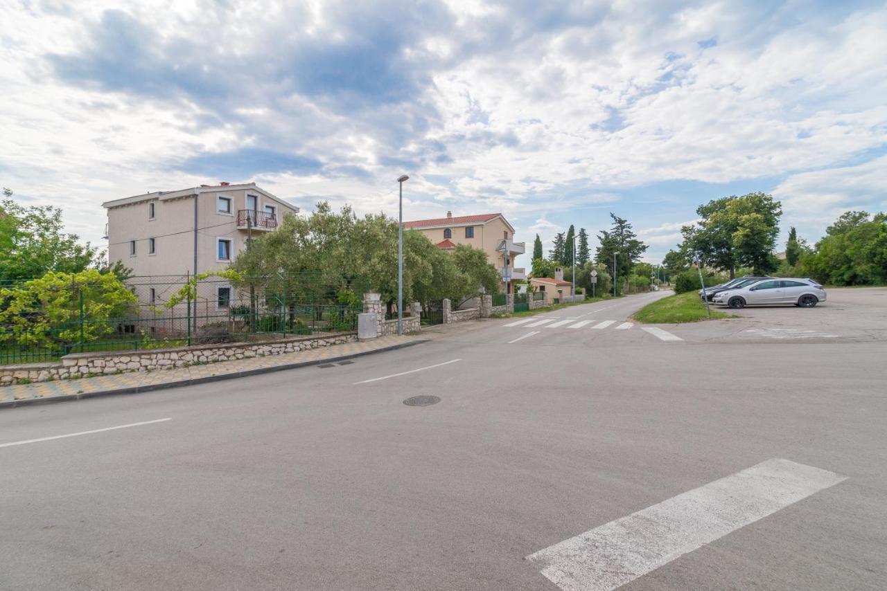 Apartments Bepina Биоград на Мору Екстериор снимка