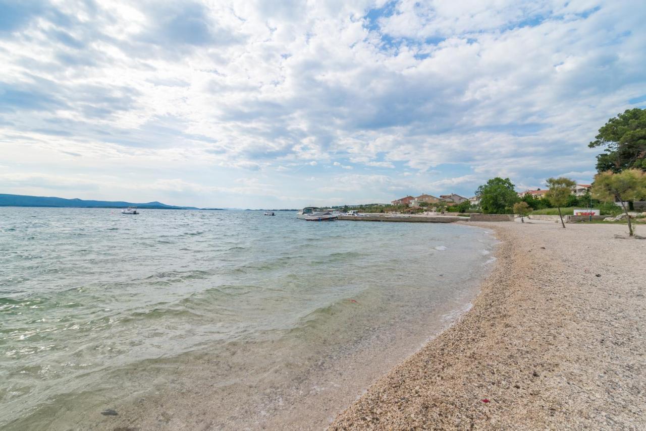 Apartments Bepina Биоград на Мору Екстериор снимка