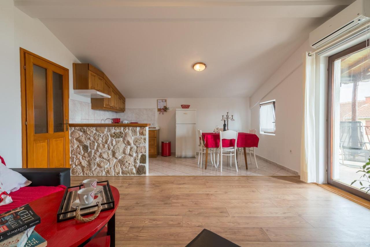 Apartments Bepina Биоград на Мору Екстериор снимка