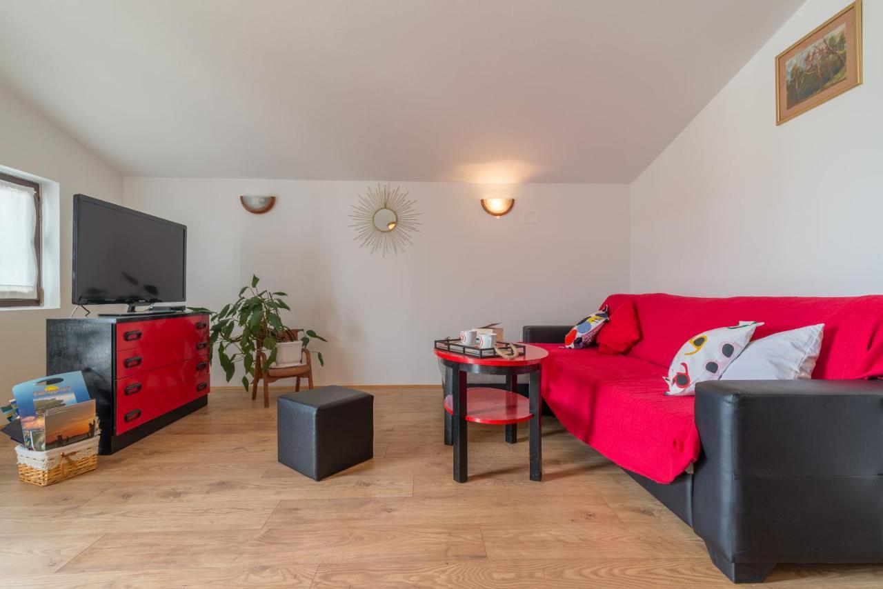 Apartments Bepina Биоград на Мору Екстериор снимка