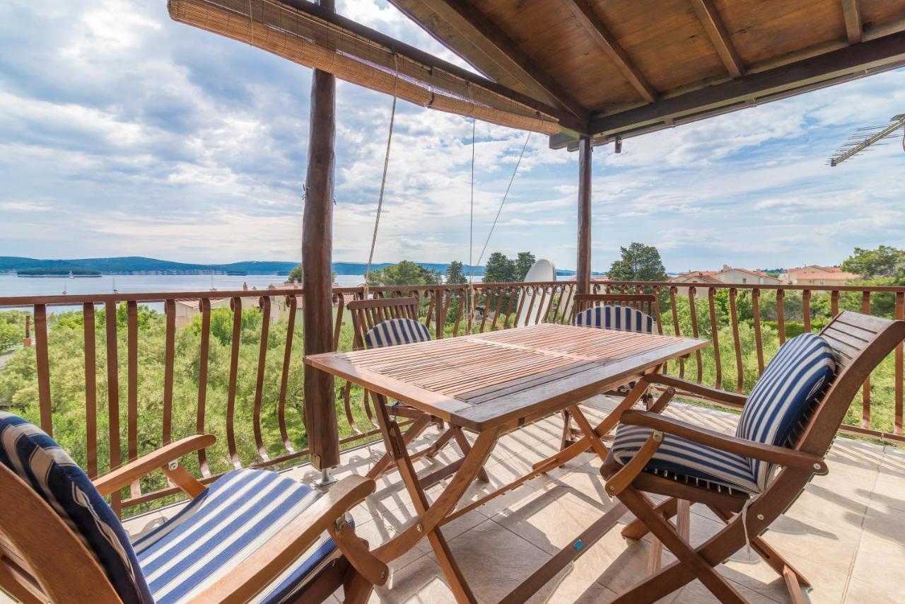 Apartments Bepina Биоград на Мору Екстериор снимка